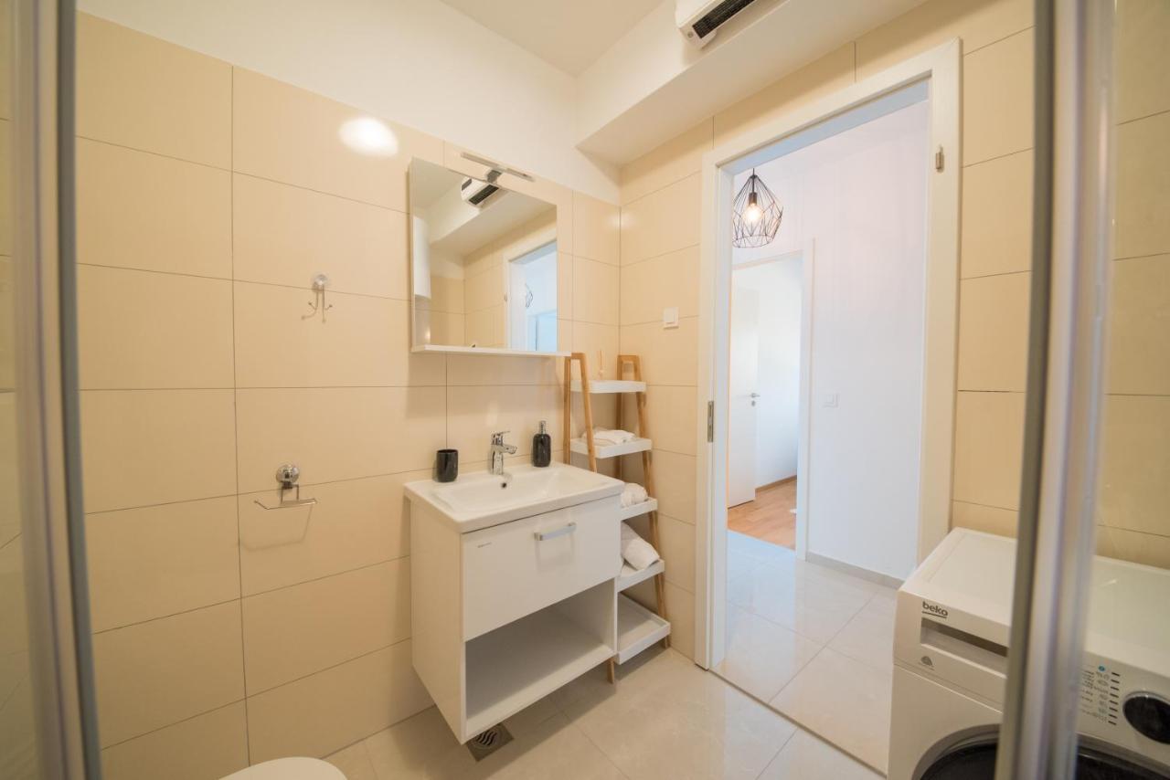 Romanca Zadar Luaran gambar