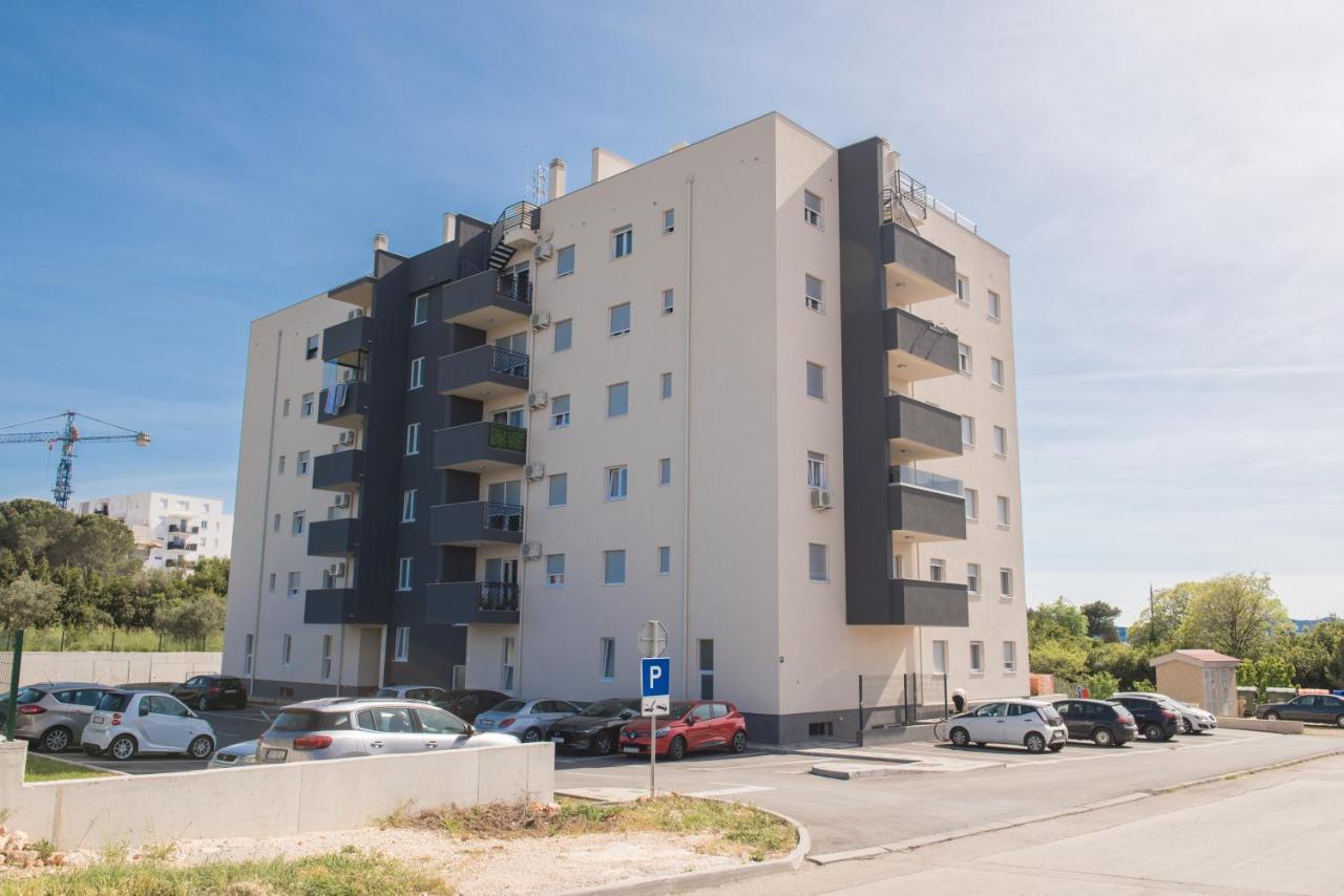 Romanca Zadar Luaran gambar